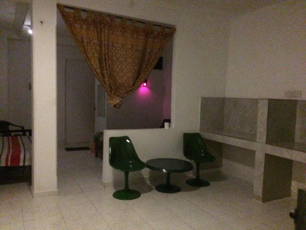 מלון קולומבו Rr House מראה חיצוני תמונה