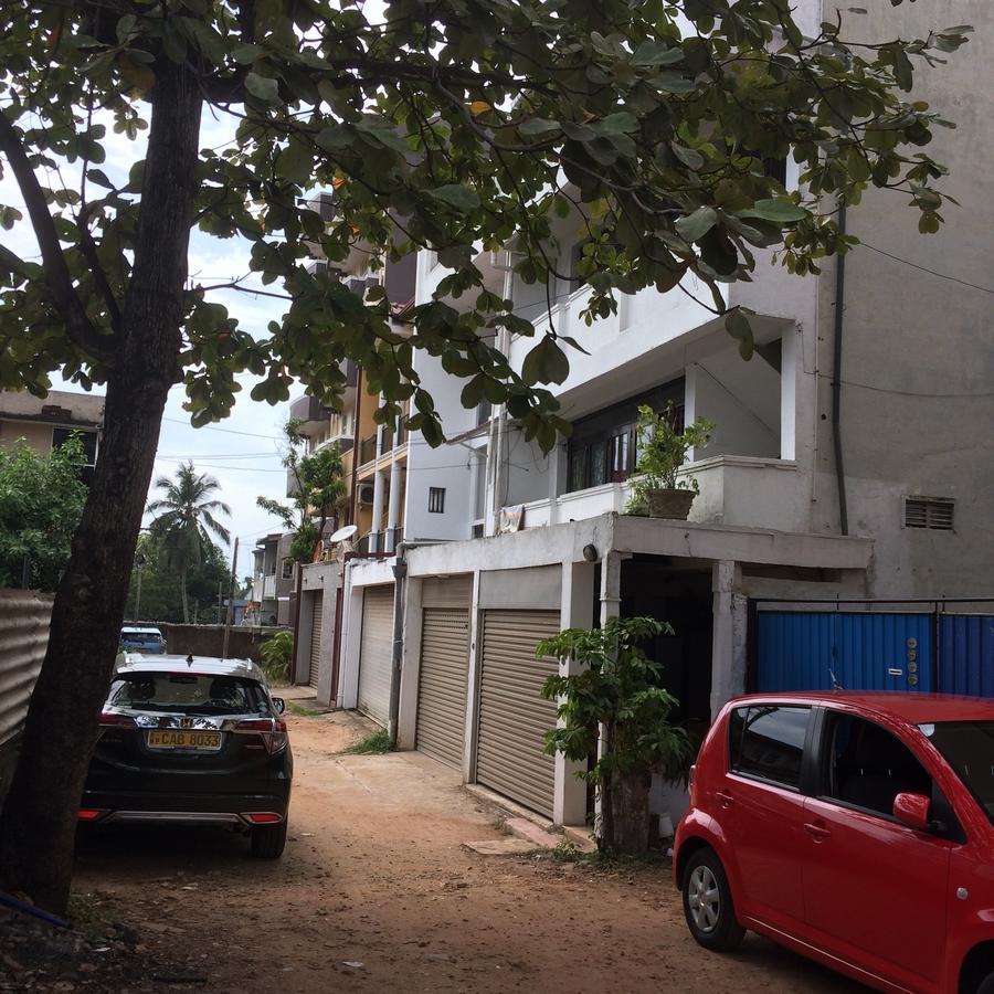 מלון קולומבו Rr House מראה חיצוני תמונה
